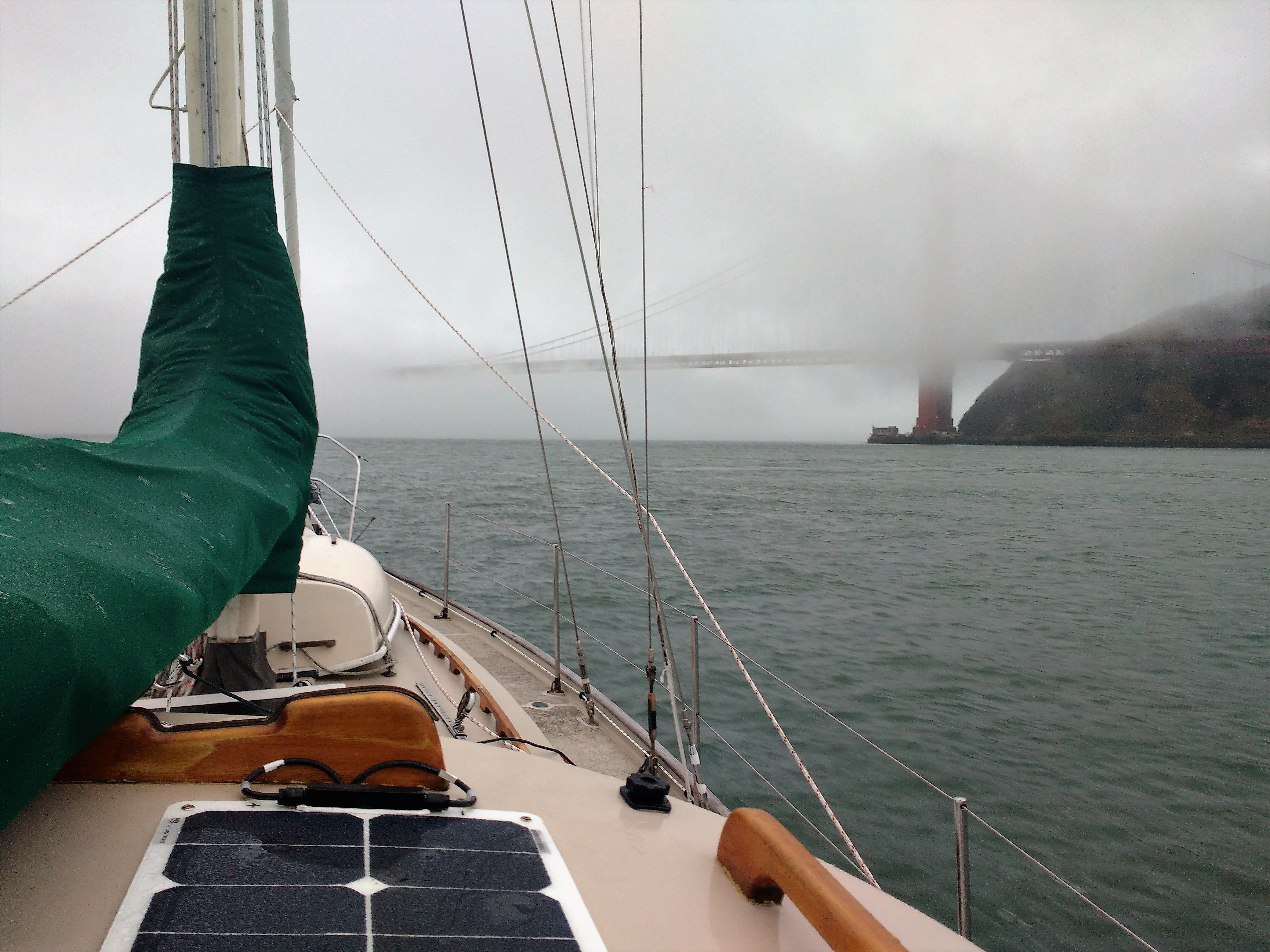 Departing San Francisco early morning.Photo Ray Penson