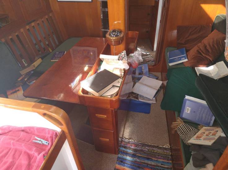 Books jumped the Bar and mayhem in Salon. Photo Ray Penson