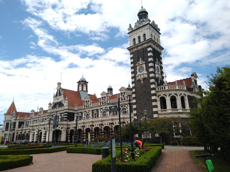 Dunedin Railway Station. Photo Ray Penson
