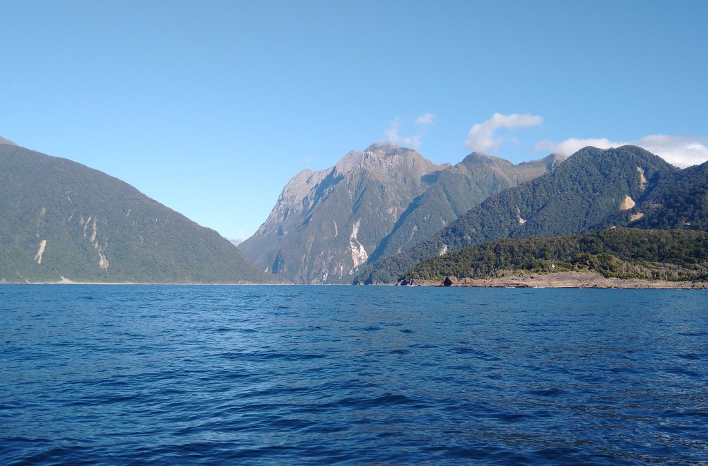 Approaching Milford Sound. Photo Ray Penson