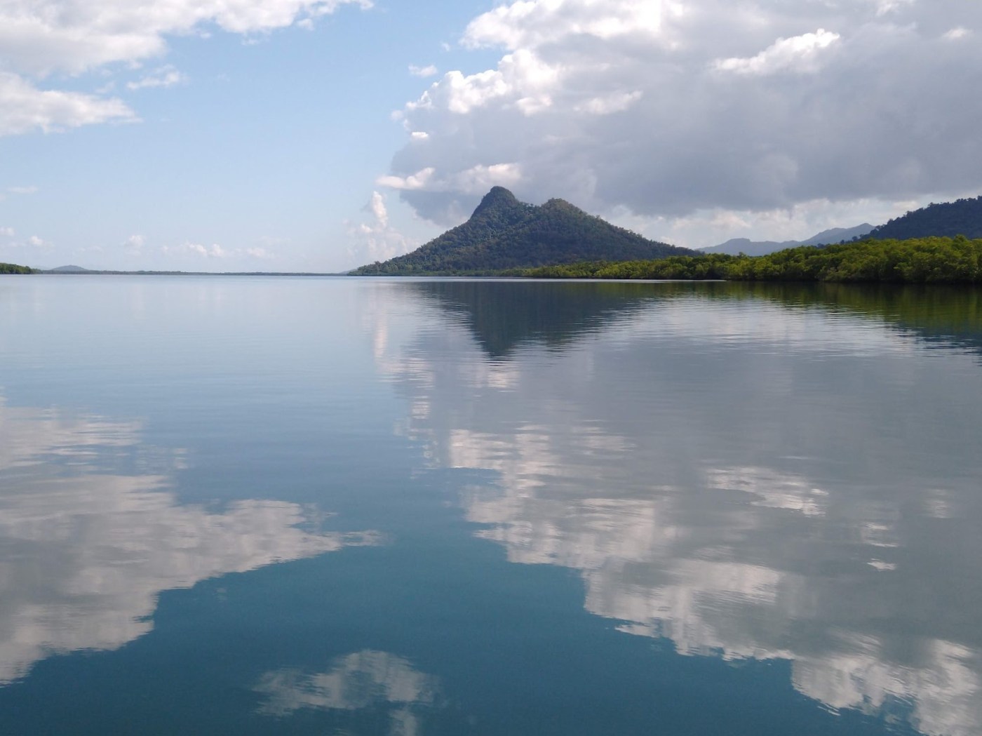 Beautiful, Tranquil Hinchinbrook Channel. Photo Ray Penson