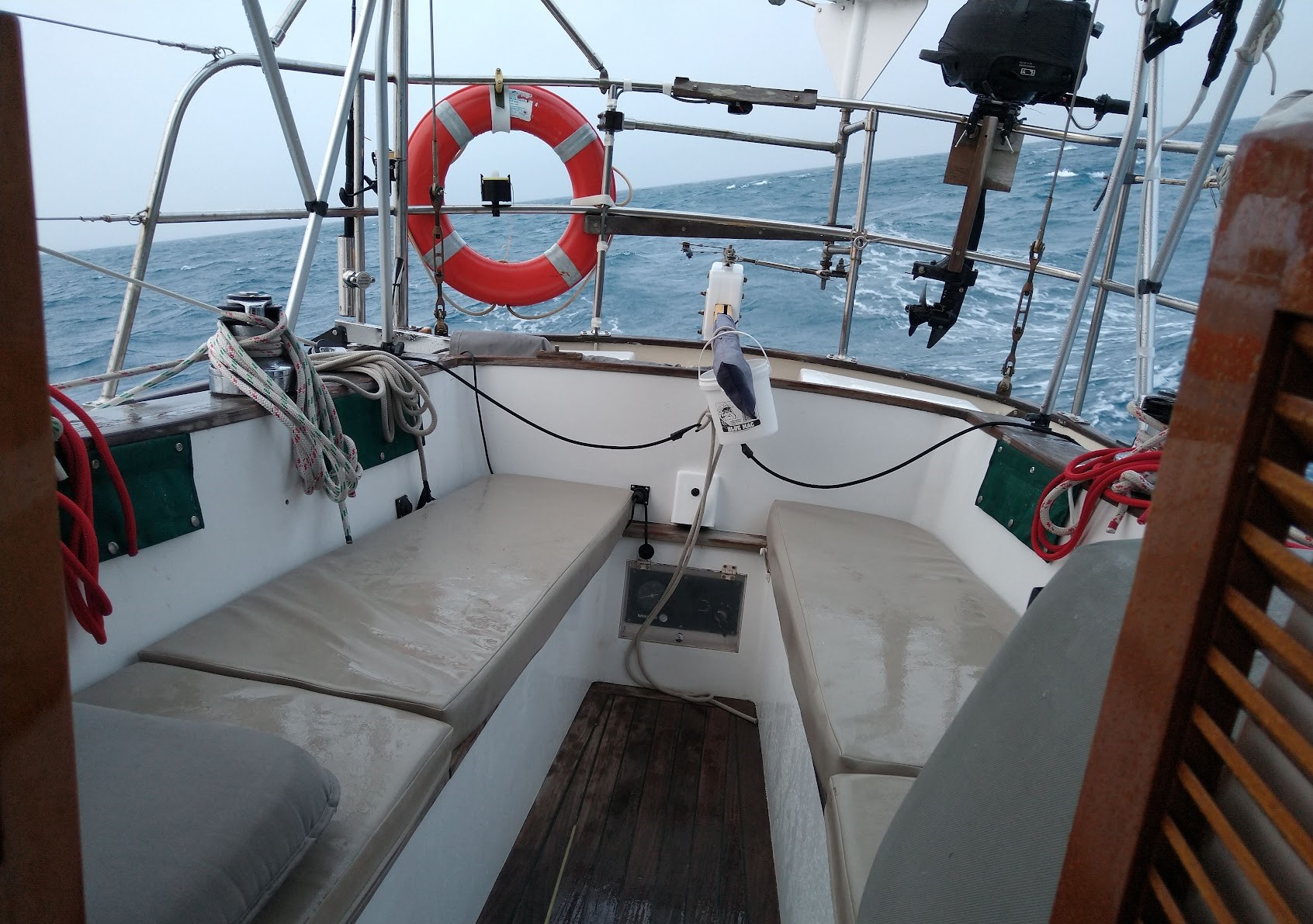 Raining, entry into Escape River. Photo Ray Penson