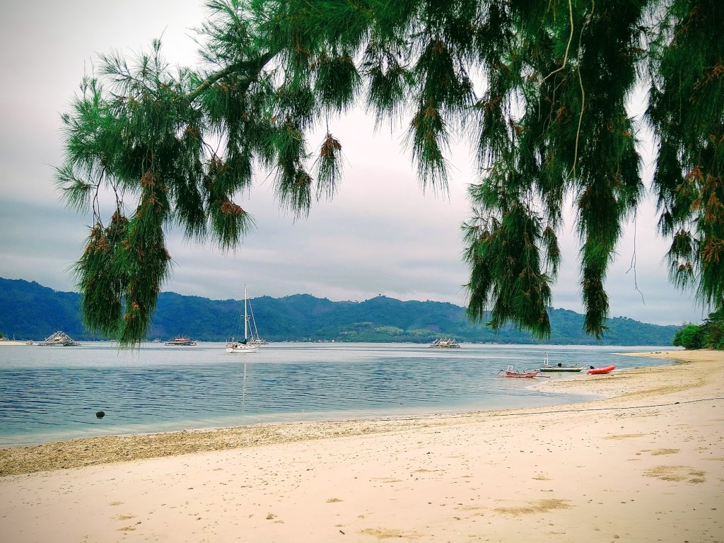 Gili Sudak with Truce at Anchor. Photo Ray Penson