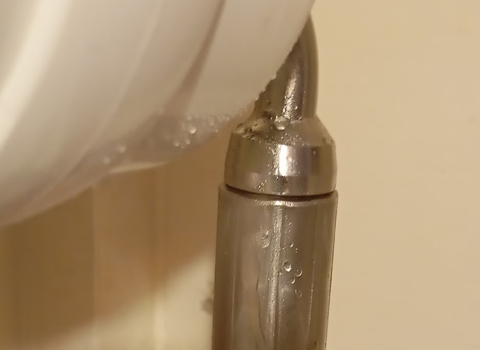 High Pressure Water maker Hose leaking. Photo Ray Penson