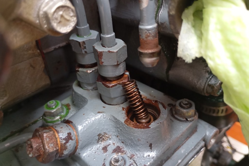 First Delivery valve spring holder removed. Photo Ray Penson