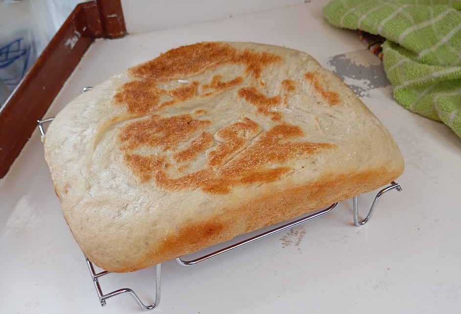 Stove Top bread, easy and less heat in the boat. Photo Ray Penson