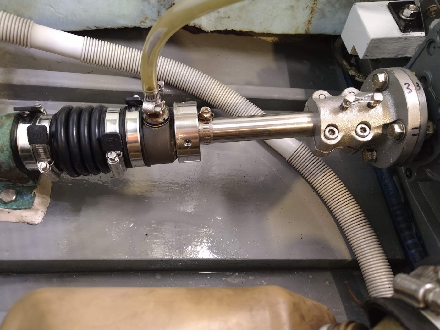 Shaft aligned and new bellows on shaft seal. Photo Ray Penson