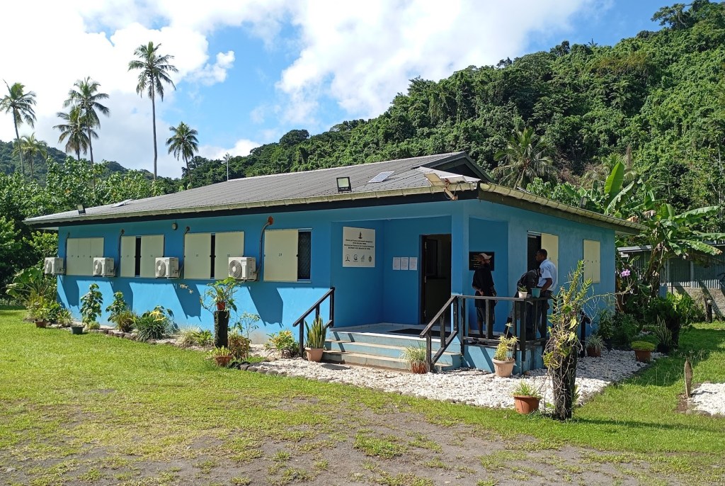 Office housing the Customs Officers in Sola. Photo Ray Penson